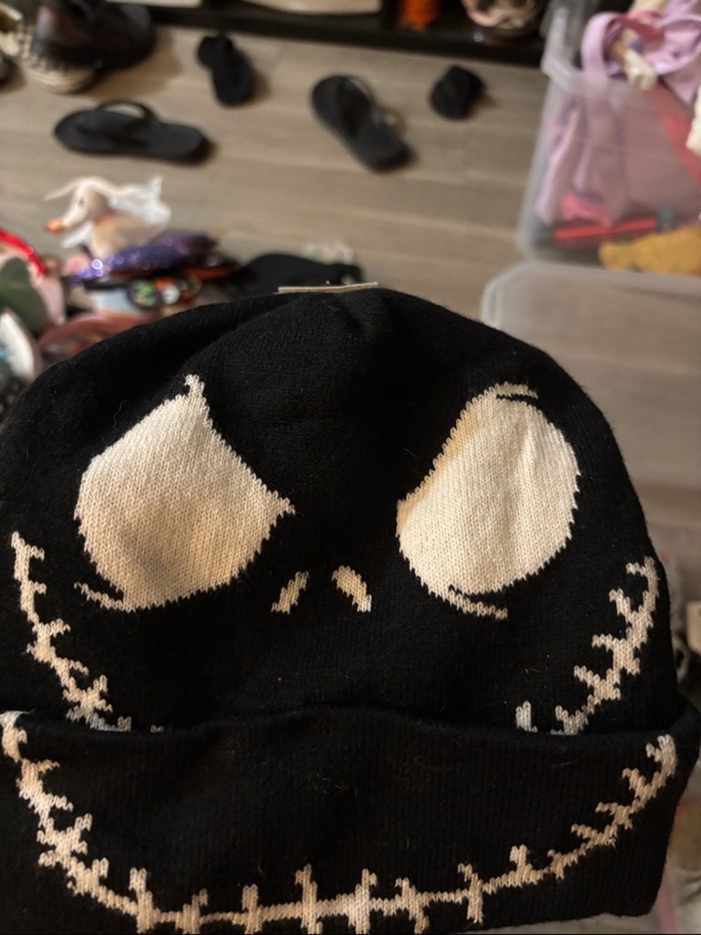 Spencer's Black Beanie with White Skull Face Knit Pattern